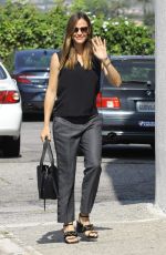 JENNIFER GARNER Arrives at Sunday Church Services in Pacific Palisades 08/13/2017