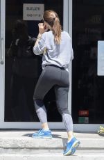 JENNIFER GARNER Out and About in Santa Monica 08/28/2017