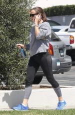 JENNIFER GARNER Out and About in Santa Monica 08/28/2017