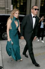 JENNIFER LOPEZ and Alex Rodriguez Heading to a Friend
