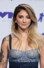 JULIA MICHAELS at 2017 MTV Video Music Awards in Los Angeles 08/27/2017