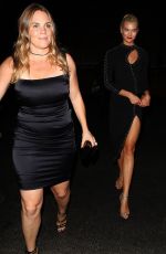 KARLIE KLOSS at Floyd Mayweather vs. Conor McGregor Fight in Las Vegas 08/26/2017