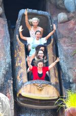 KARLIE KLOSS Celebrates Her 25th Birthday with $15,000 Lunch at Disneyland 08/04/2017