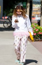 KAT GRAHAM Out for Lunch in Beverly Hills 08/29/2017