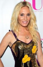 KATE CHASTAIN at SU Magazine