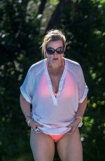 KATE WINSLET and Leonardo DiCaprio in Saint Tropez 08/16/2017