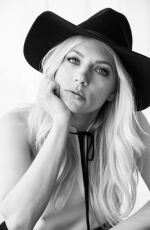 KATHERYN WINNICK fot The Coveteur, August 2017