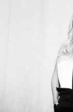 KATHERYN WINNICK fot The Coveteur, August 2017