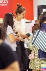 KATIE HOLMES Shopping at Michaels Crafts Store in New York 08/17/2017