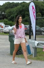 KATIE LEE Paddle Boards in Hamptons Paddle for Pink Event in Sag Harbor 08/05/2017
