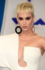KATY PERRY at 2017 MTV Video Music Awards in Los Angeles 08/27/2017