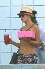 KATE HUDSON Leaves a Dance Studio in Los Angeles 08/06/2017