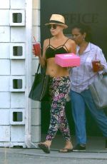 KATE HUDSON Leaves a Dance Studio in Los Angeles 08/06/2017
