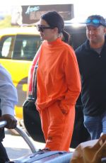 KENDALL JENNER Leaves Her Apartment in New York 08/04/2017