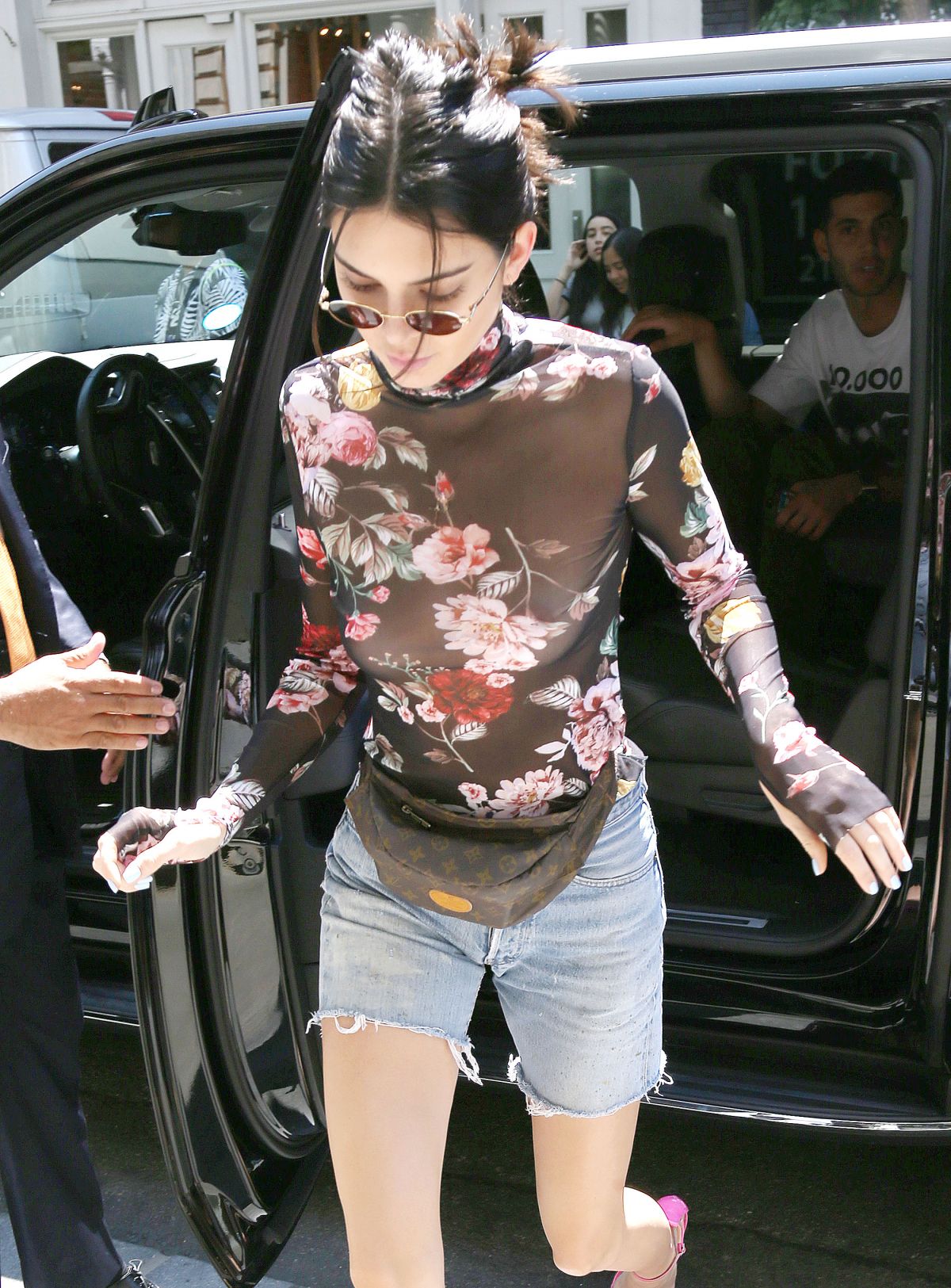 KENDALL JENNER Out in New York 07/31/2017 KENDALL JENNER Out in New York 07/31/2017