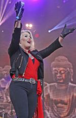 KIM WILDE Performs at Rewind North at Capesthorne Hall in Siddington 08/05/2017