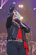 KIM WILDE Performs at Rewind North at Capesthorne Hall in Siddington 08/05/2017