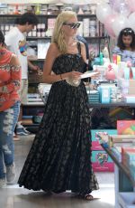 KIMBERLY STEWART Shopping in Studio City 08/21/2017