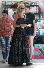 KIMBERLY STEWART Shopping in Studio City 08/21/2017