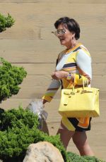 KRIS JENNER Leaves a Restaurant in Los Angeles 08/08/2017