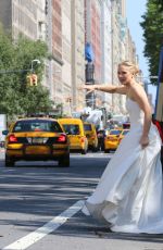 KRISTEN BELL as a Runaway Bride on the Set of Like Father in New York 08/30/2017