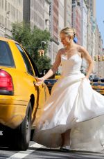 KRISTEN BELL as a Runaway Bride on the Set of Like Father in New York 08/30/2017