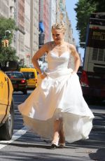 KRISTEN BELL as a Runaway Bride on the Set of Like Father in New York 08/30/2017