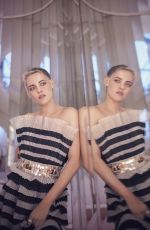 KRISTEN STEWART in Harper