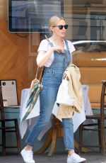 KYLIE MINOGUE Out for Lunch in London 08/11/2017