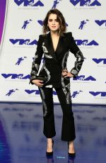 LAURA MARANO at 2017 MTV Video Music Awards in Los Angeles 08/27/2017