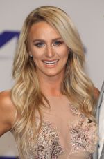 LEAH CALVERT at 2017 MTV Video Music Awards in Los Angeles 08/27/2017