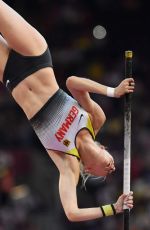 LISA RYZIH at Women’s Pole Vault Final at IAAF World Championships in London 08/06/2017