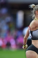 LISA RYZIH at Women’s Pole Vault Final at IAAF World Championships in London 08/06/2017