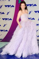 LORDE at 2017 MTV Video Music Awards in Los Angeles 08/27/2017