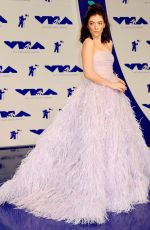LORDE at 2017 MTV Video Music Awards in Los Angeles 08/27/2017