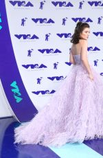 LORDE at 2017 MTV Video Music Awards in Los Angeles 08/27/2017