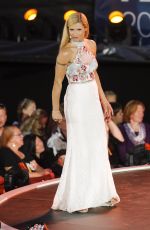 MICHELLE HUNZIKER at Das Grosse Sommer-hit-Festival at Timmendorfer Strand 08/24/2017