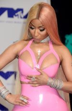 NICKI MINAJ at 2017 MTV Video Music Awards in Los Angeles 08/27/2017