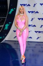 NICKI MINAJ at 2017 MTV Video Music Awards in Los Angeles 08/27/2017
