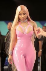 NICKI MINAJ at 2017 MTV Video Music Awards in Los Angeles 08/27/2017