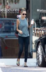 NICOLE RICHIE Leaves a Nail Salon in Sherman Oaks 08/07/2017