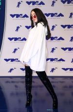 NOAH CYRUS at 2017 MTV Video Music Awards in Los Angeles 08/27/2017