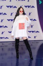 NOAH CYRUS at 2017 MTV Video Music Awards in Los Angeles 08/27/2017