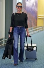 OLIVIA MUNN Arrives in Vancouver 08/08/2017