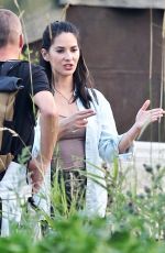 OLIVIA MUNN on the Set of Six, Season 2 at a Farm in Vancouver 08/10/2017