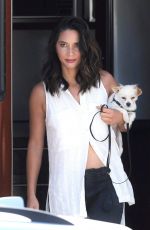 OLIVIA MUNN Takes Her Dogs for a Walk in Vancouver 08/18/2017