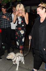 PIXIE LOTT Leaves Oliver Conquest Pub in London 08/04/2017