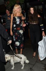 PIXIE LOTT Leaves Oliver Conquest Pub in London 08/04/2017