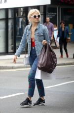 PIXIE LOTT Out Shopping in Cheshire 08/08/2017