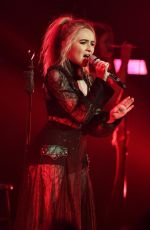 SABRINA CARPENTER Performs at Fillmore in Miami Beach 08/04/2017